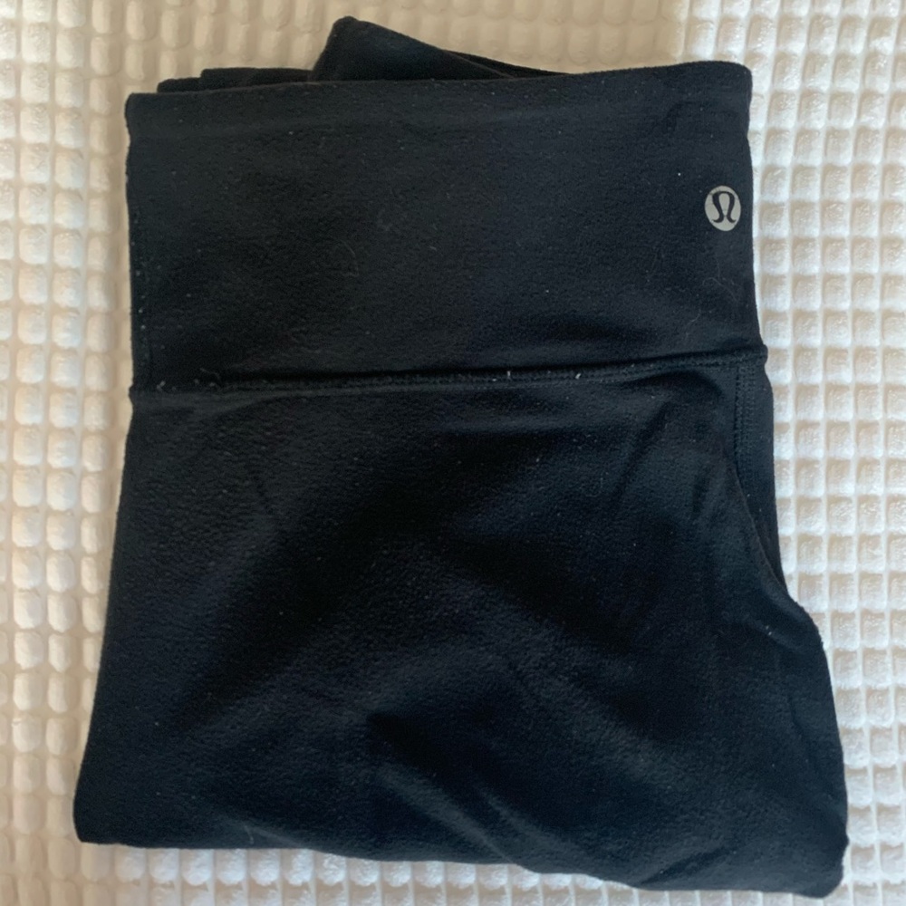 Lululemon leggings size 6